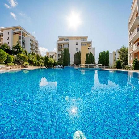 Fort Noks - Menada Apartments Sveti Vlas Dış mekan fotoğraf
