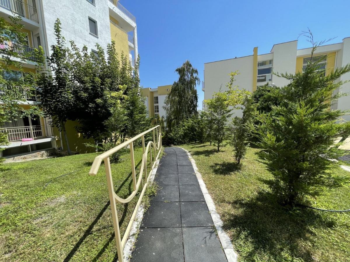 Fort Noks - Menada Apartments Sveti Vlas Dış mekan fotoğraf