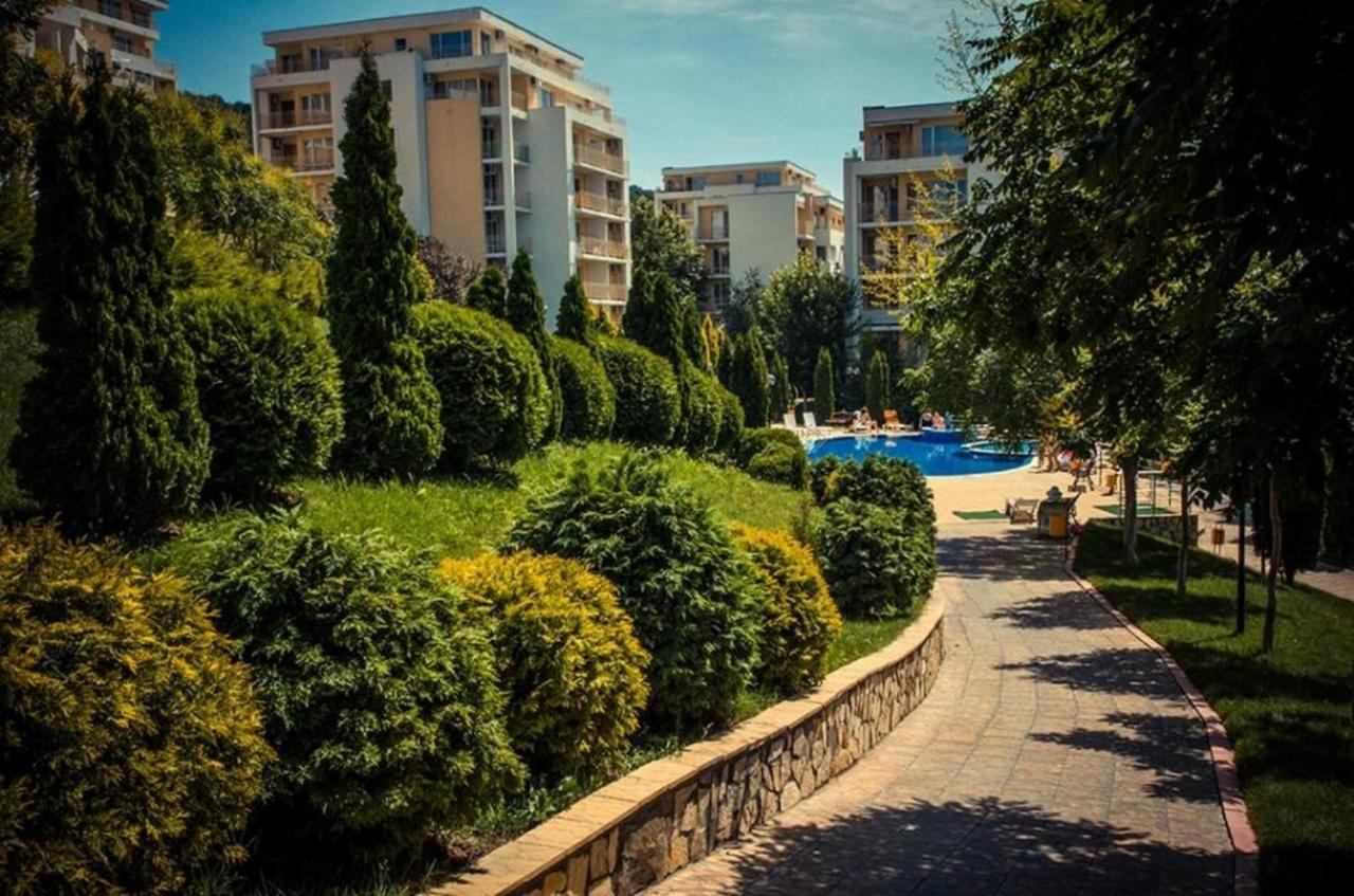 Fort Noks - Menada Apartments Sveti Vlas Dış mekan fotoğraf