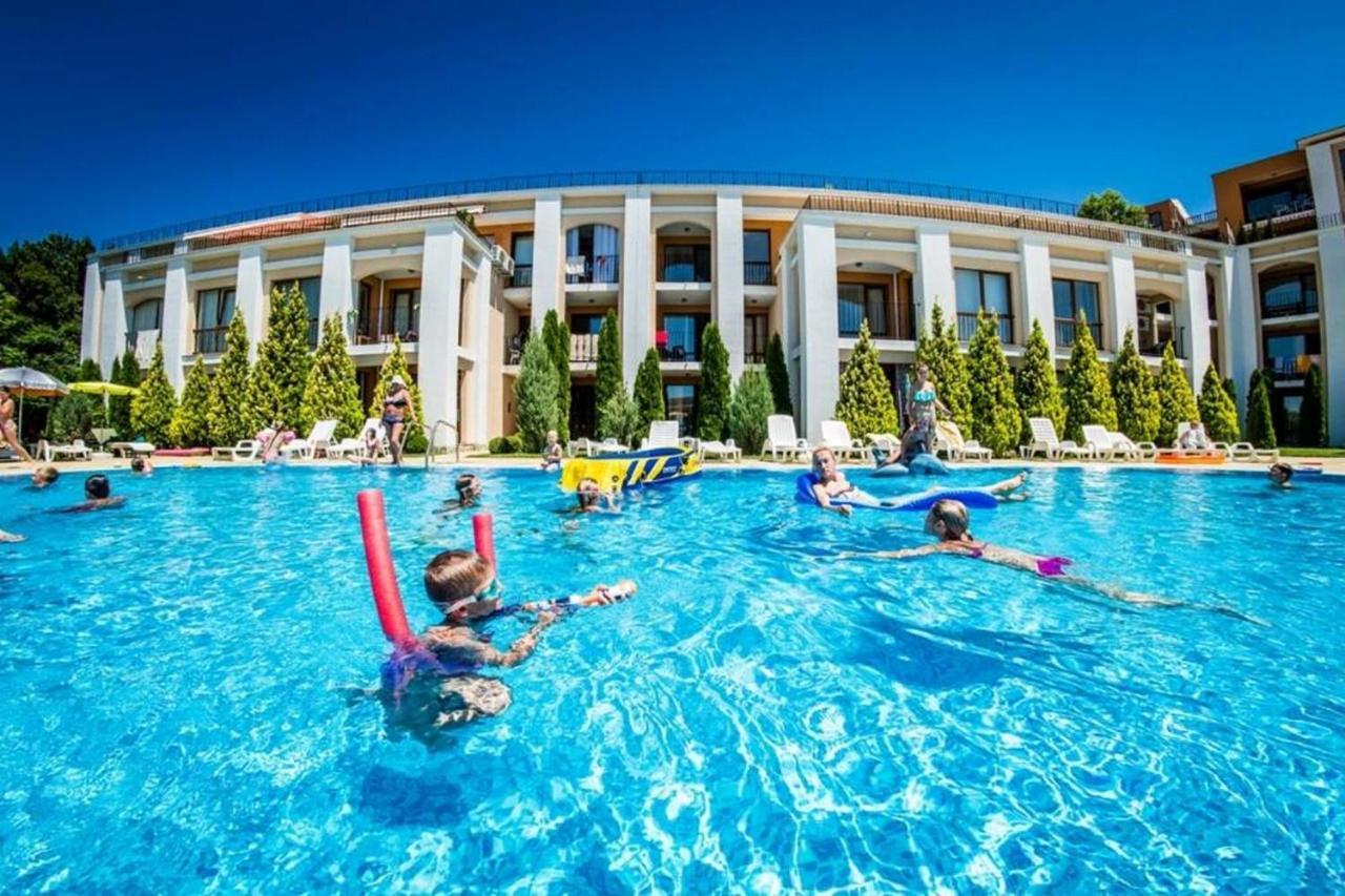 Fort Noks - Menada Apartments Sveti Vlas Dış mekan fotoğraf