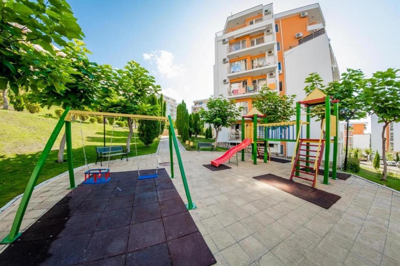 Fort Noks - Menada Apartments Sveti Vlas Dış mekan fotoğraf