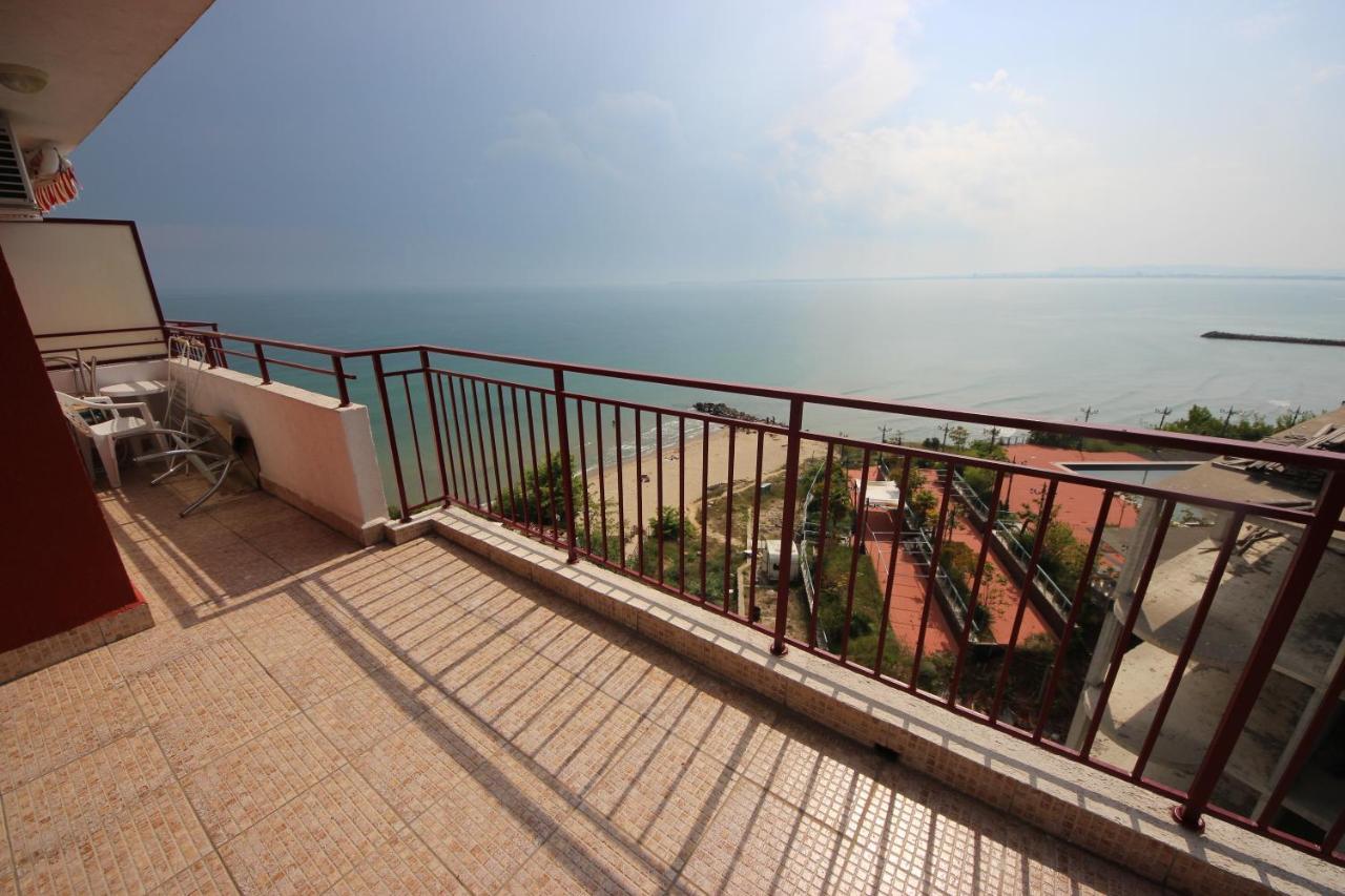 Fort Noks - Menada Apartments Sveti Vlas Dış mekan fotoğraf